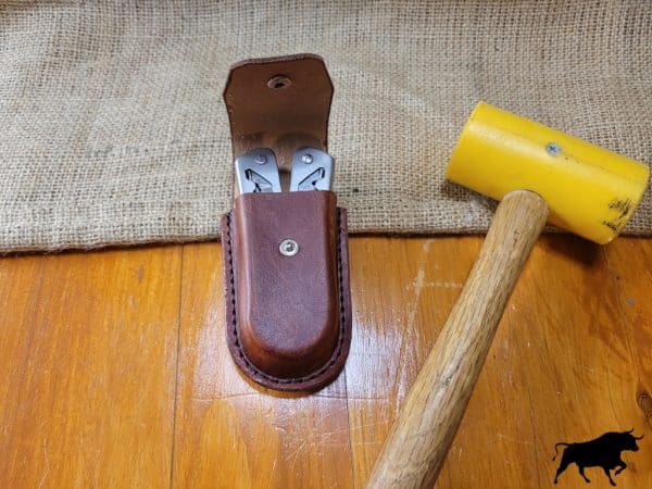 Handmade leather multi-tool case w/ tool