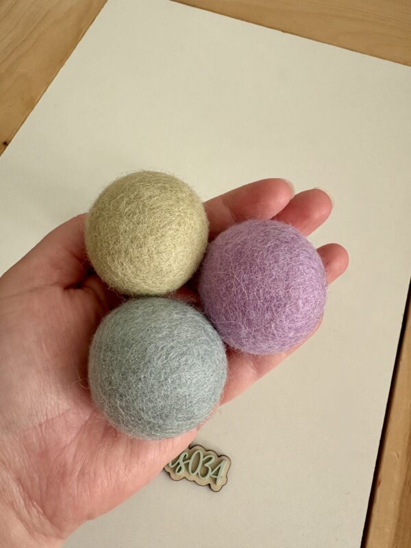 Pastel Felt Balls Set