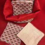 Panier réversible et 8 lingettes (débarbouillettes) assorties