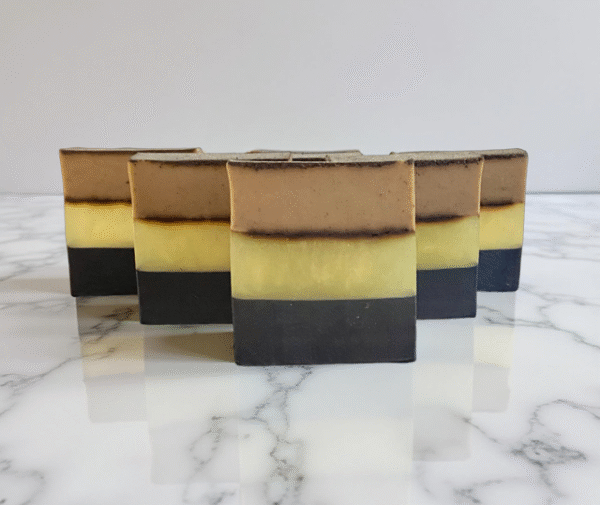 Charcoal, Honey and Coffee soap/Savon au charbon, miel et café