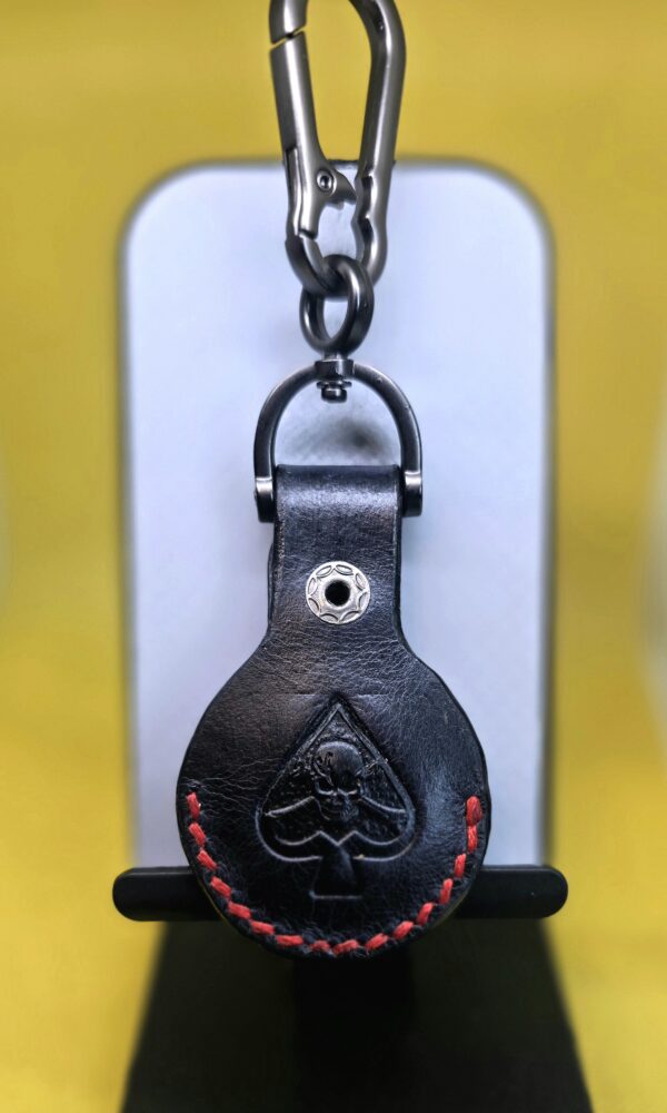 Veg-tanned Leather Apple Air Tag Holder with Ace of Spades Skull Handcrafted from Premium Quality Veg-Tanned Leather