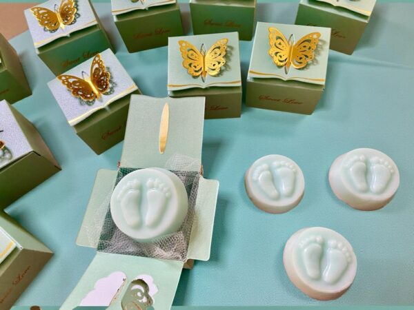Custom Baby Boy Shower Soap Favours / Savons Personnalisés pour un Baby Shower de Garçon - Free Shipping