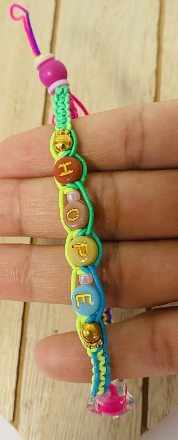 Quilling Love Macrame Phone Charms