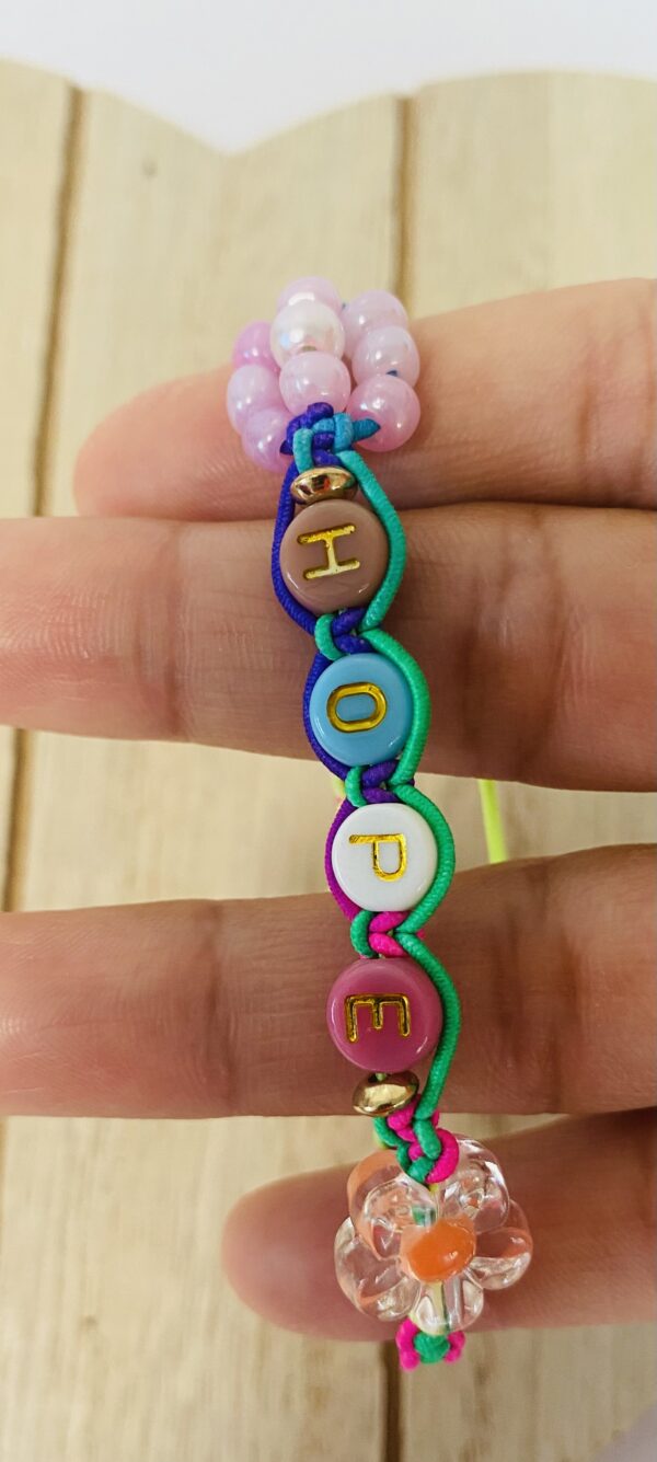 Quilling Love Macrame Phone Charms