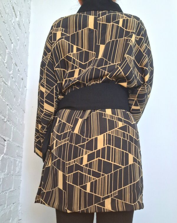 Kimono Jacket (Short Robe) made with Japanese Vintage Kimono Fabric Antique Kimono Gown Retro Black Relaxing upcycling home gown beach wear