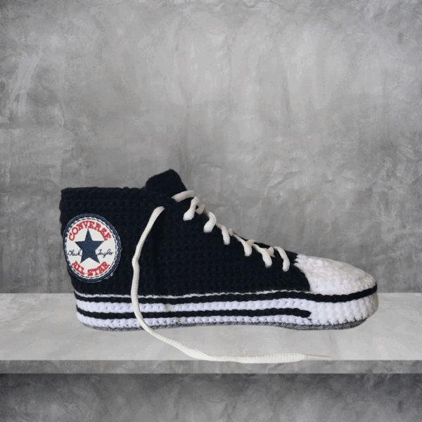 Handmade Crochet Converse-Style Slippers – Unisex, Custom Colors, Cozy Indoor Shoes