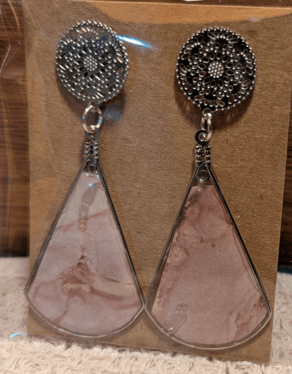 Elevate Your Style with Unique Artisan Earrings!