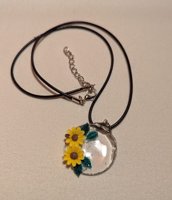 Sunflower Pendant Necklace!