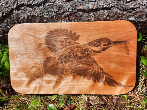 'Kingfisher' wooden cutting board/charcuterie board