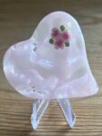 Medium glass pocket heart (swish)
