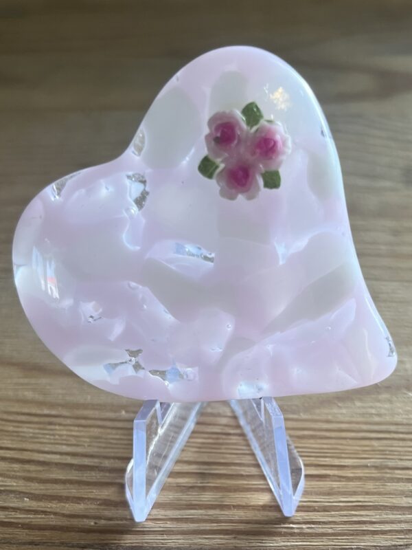 Medium glass pocket heart (swish)