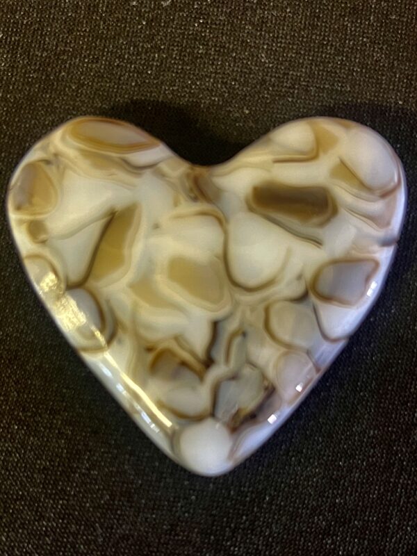 Medium glass pocket heart