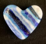 Medium glass pocket heart