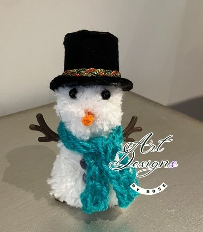 Cute Pom Pom Snowmen & Snowwomen
