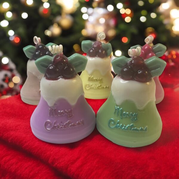 Christmas Bell Candle: Snickerdoodle Scented Coconut Soy Wax