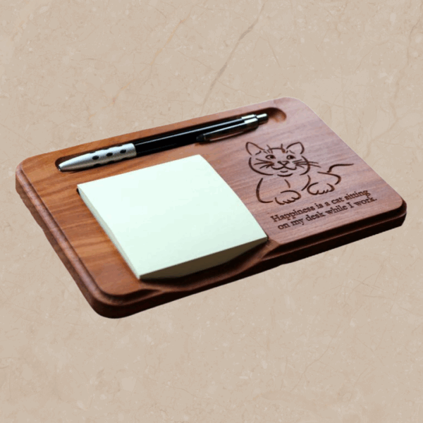 Carved Wooden Cat Sticky Note Holder: Personalized Notepad & Pen Organizer