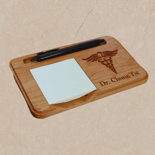 Carved Wooden Doctor Sticky Note Holder: Personalized Notepad & Pen Organizer