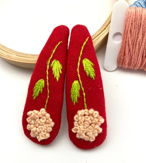 Hand Embroidered Floral Linen Hair Clip – Handmade in Canada