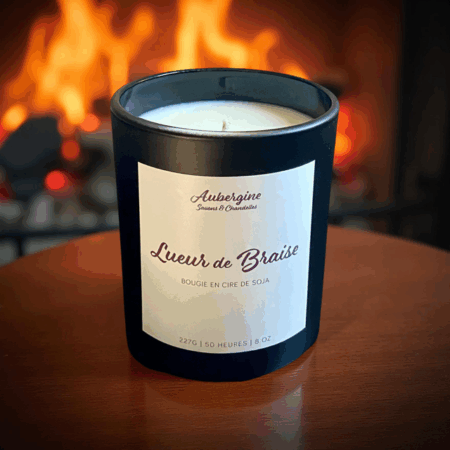 Ember Glow Scented Candle / Bougie Lueur de Braise, 227 g.