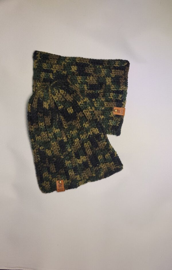 Hat / Beanie with matching neck warmer