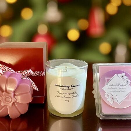 Holiday Gift Set - "Raspberry Bloom" scented candle - Free Shipping