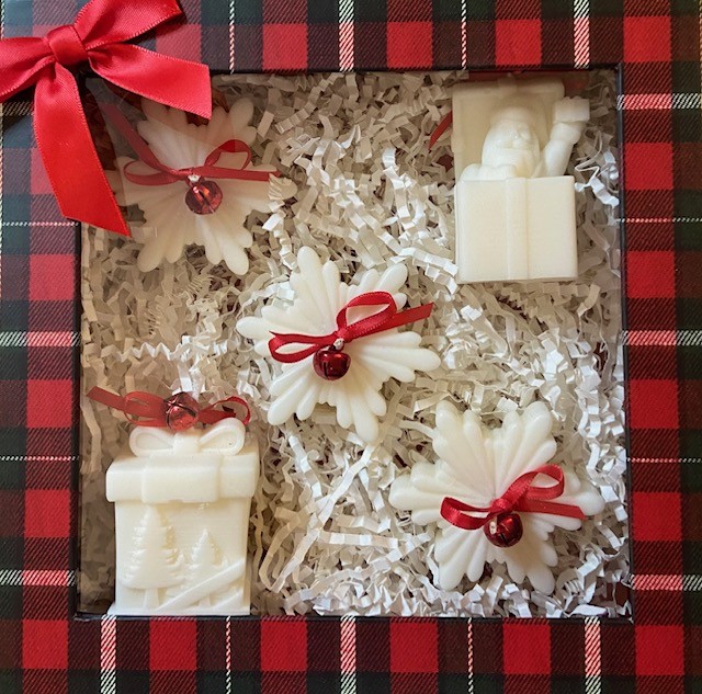 Holiday Gift Box - ¨Christmas Glow¨ Candle Collection, 195 g. - Fragrance free - Free Shipping