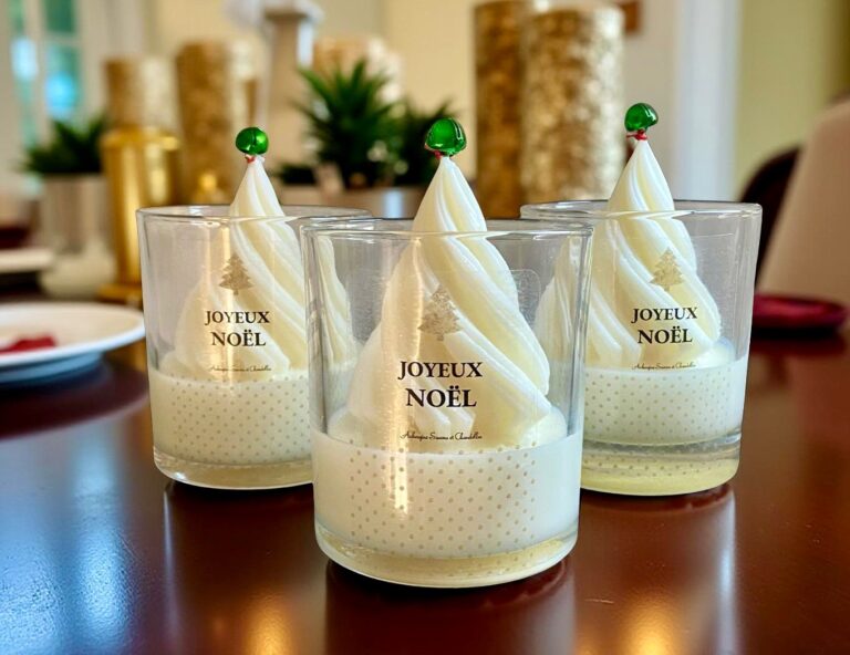 Unscented Holiday Candle - ¨Timeless Elegance¨ - Free Shipping