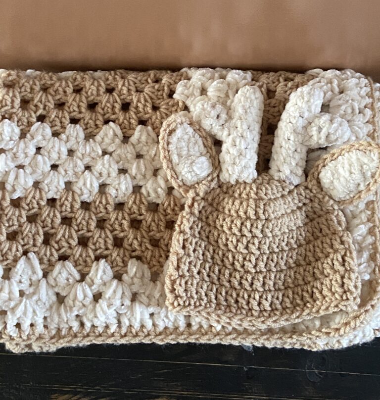 Crochet 2 Piece baby set