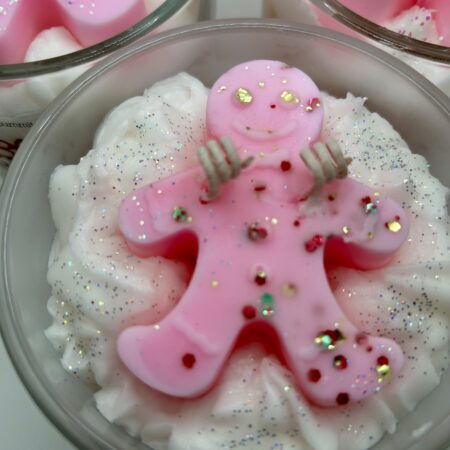 Blushing Gingerbread Candle