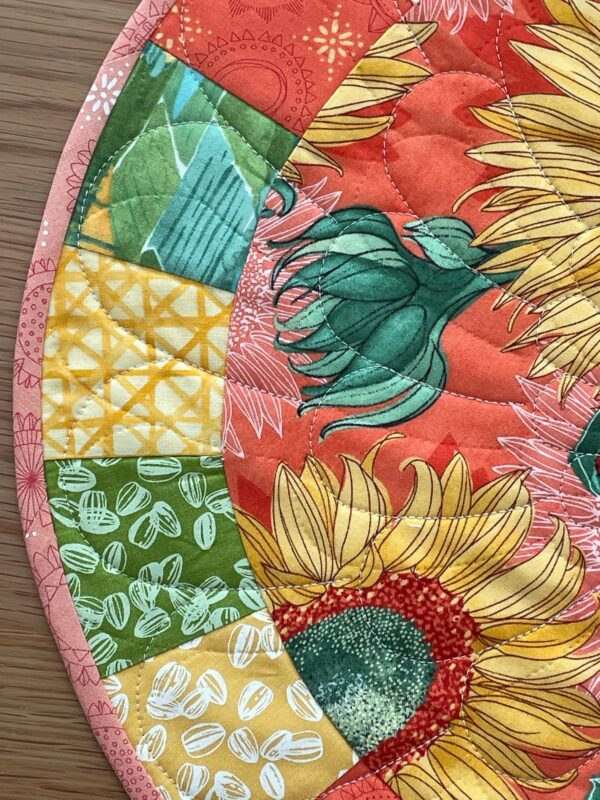 Round Sunflower Table Topper