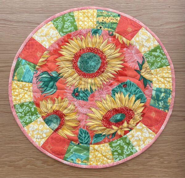Round Sunflower Table Topper
