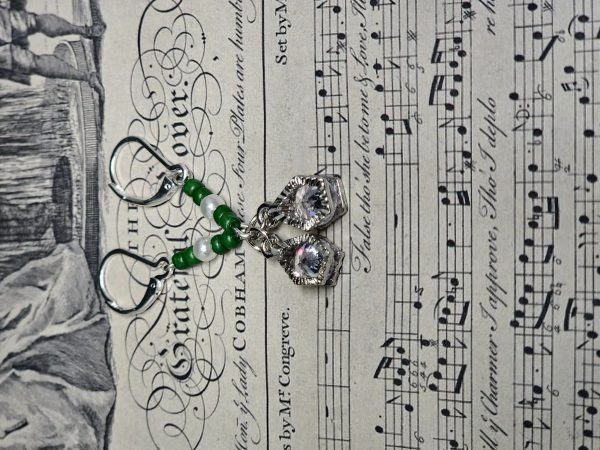 Dazzle and Shine with Our Handmade Beaded Earrings!