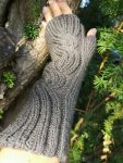 Grey 18th Century Scottish Highlands Fingerless Gloves
