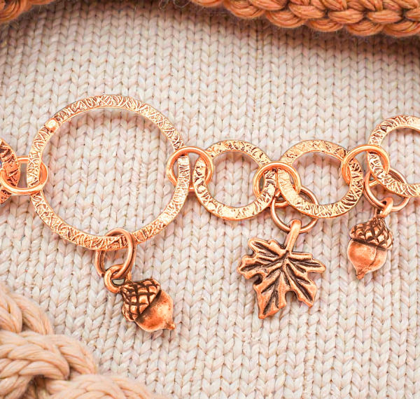 Handmade Copper Acorn Maple Leaf Bracelet - Autumn Nature Jewelry Hammered Texture Toggle Clasp
