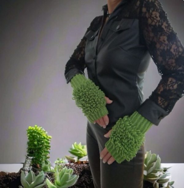 Knit Fingerless Loop Designer Gloves Green