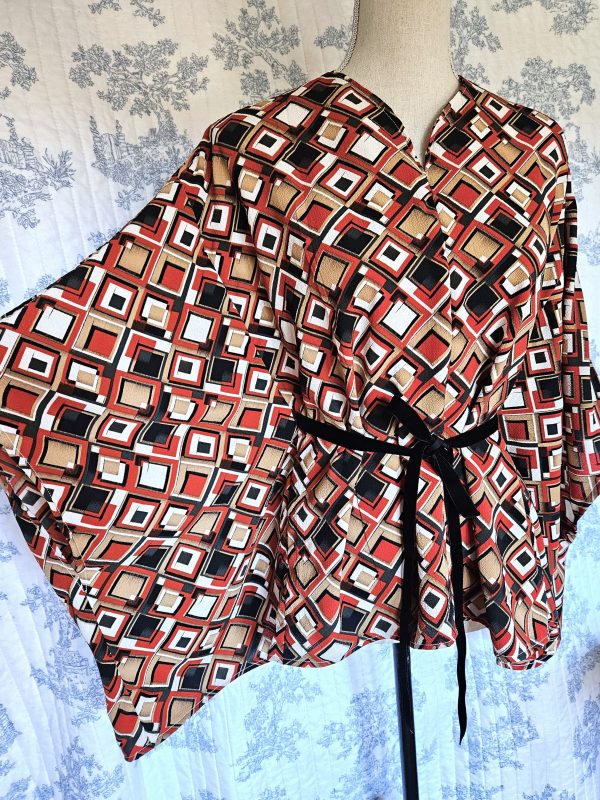 Retro Style Caftan Blouse Geometric S to Plus