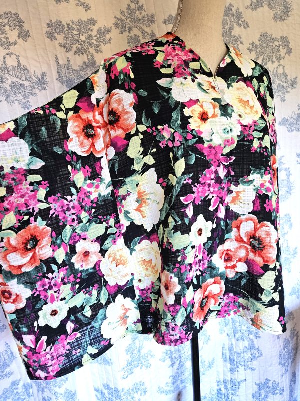 Retro Style Caftan Blouse Black Floral S to Plus