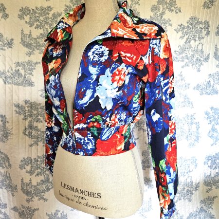 Size XS to S Cropped Bomber Jacket Blue Red Floral