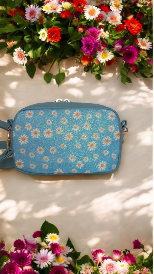 Tiny Cata Crossbody
