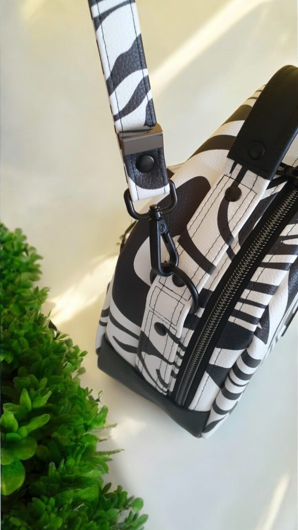 Konin Bowler Purse