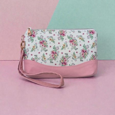 Cute little wristlet bag