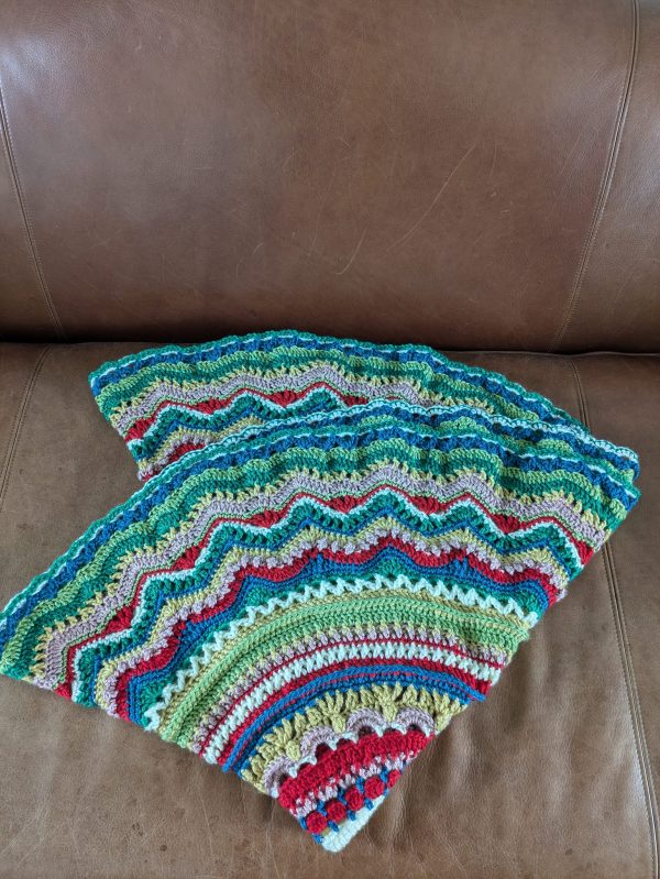 Crocheted Cookie Throw in a perfect circle