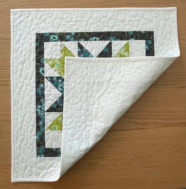 Quilted Star Burst Table Topper