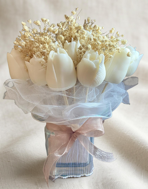 Reception Décor - Bouquet of White Tulips