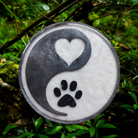 Peace paw b&w-2