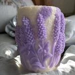Hand-Poured Coconut Soy Mothes Day Lavender Crème Candle, Vanilla Floral Scent