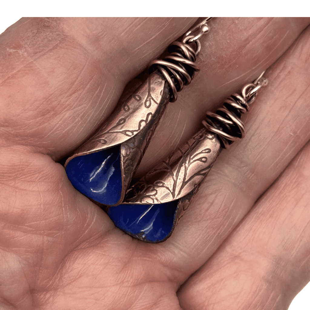 Calla-Lily-Yatch-Blue-2