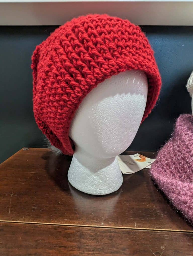 HM201-1025-slouchy-beanie-red