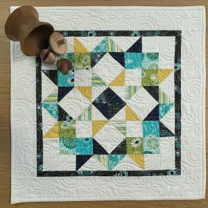 Quilted Star Burst Table Topper
