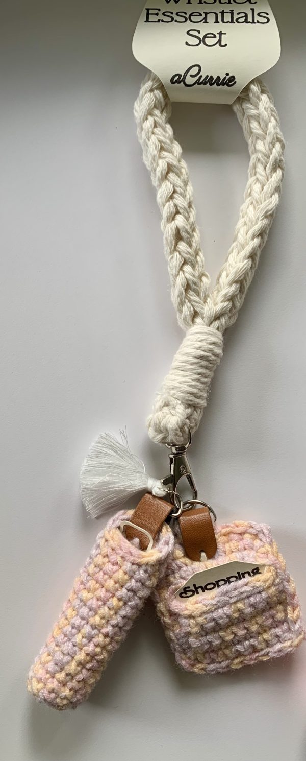 Wristlet Essentials Set
